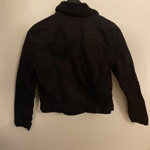 Levi’s black Sherpa lined Jean jacket size xs